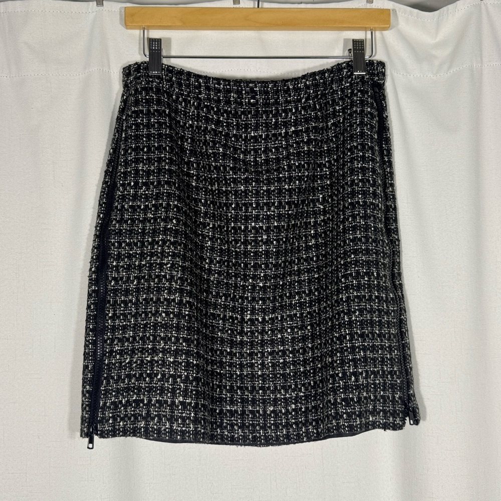 Laundry By Shelli Segal Black and White Tweed Skirt Suit Set - Picture 4 of 12